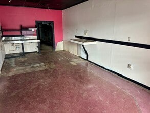 702 W University Ave, Gainesville, FL for lease Building Photo- Image 1 of 13