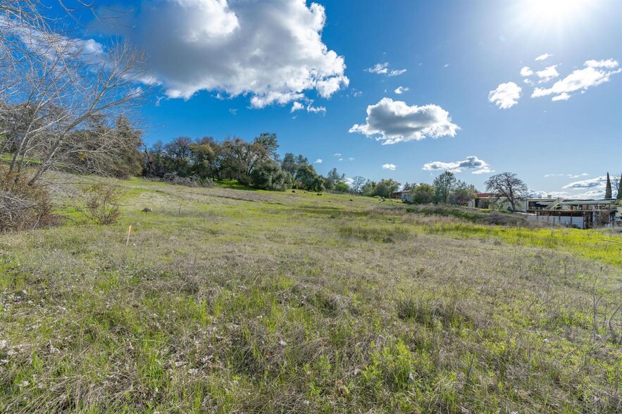 Ridge Road, Sutter Creek, CA à vendre - Photo du b timent - Image 3 de 21