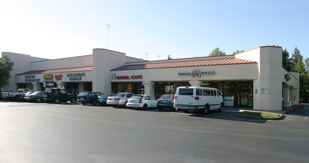 1530-1580 W El Camino Ave, Sacramento, CA à vendre - Photo du bâtiment - Image 2 de 4