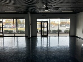 101-217 Banks Rd, Fayetteville, GA for lease Building Photo- Image 2 of 7