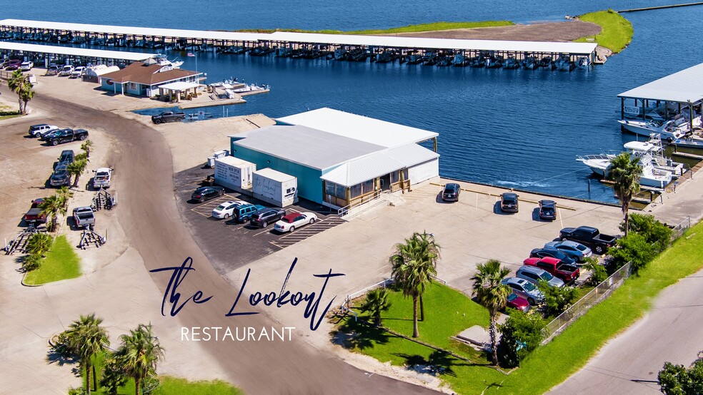 4242 Laguna Shores Rd, Corpus Christi, TX for lease - Building Photo - Image 1 of 45