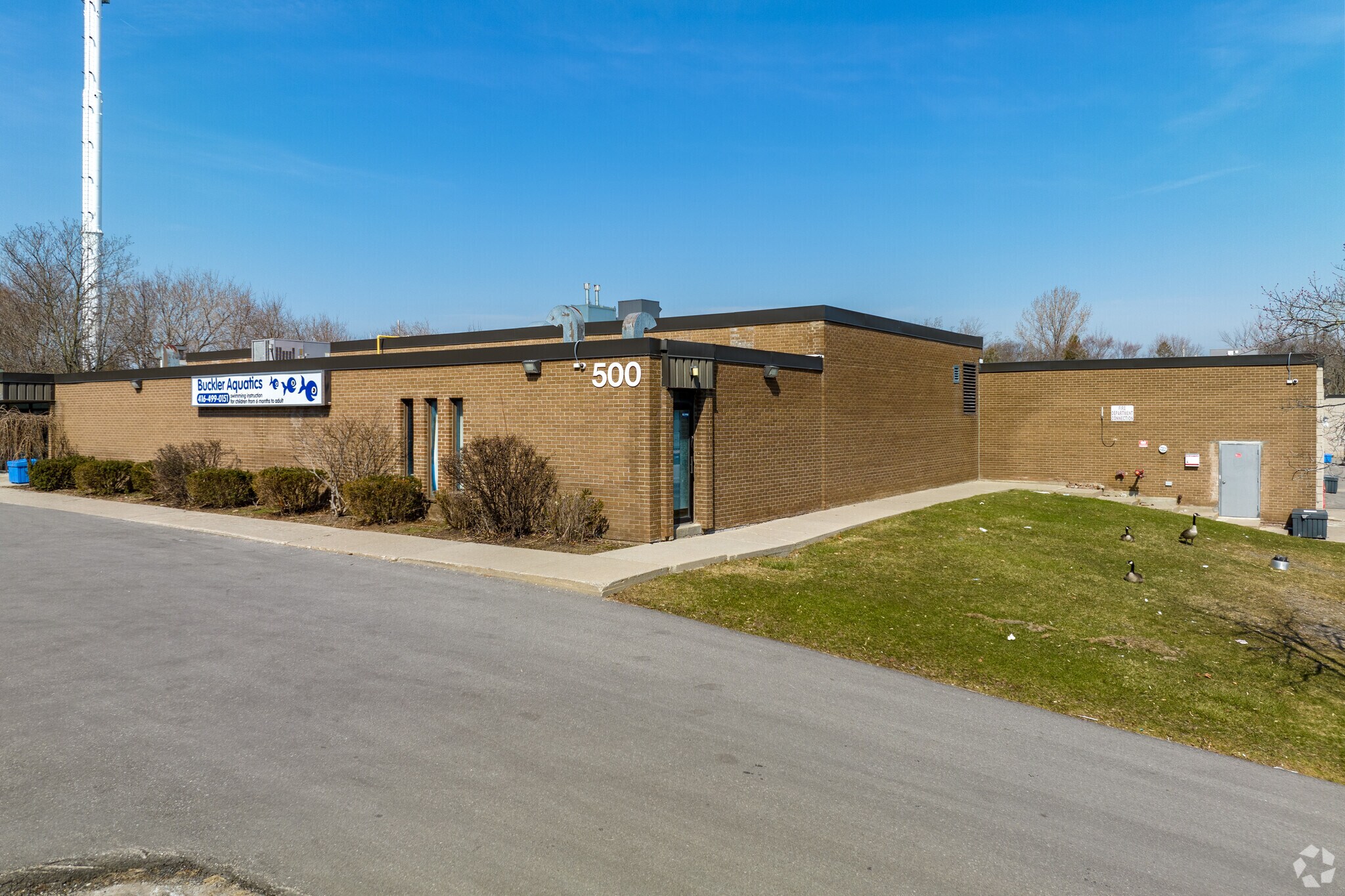 500 Coronation Dr, Toronto, ON for sale Primary Photo- Image 1 of 1