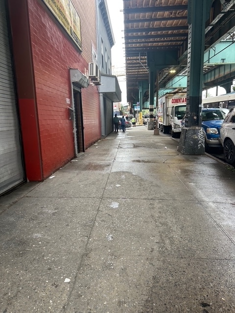 880 Jamaica Avenue St, Brooklyn, NY à louer Photo du bâtiment- Image 1 de 9