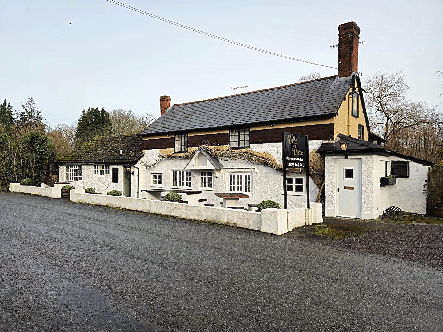 Burcombe Ln, Burcombe à louer Photo du bâtiment- Image 1 de 2