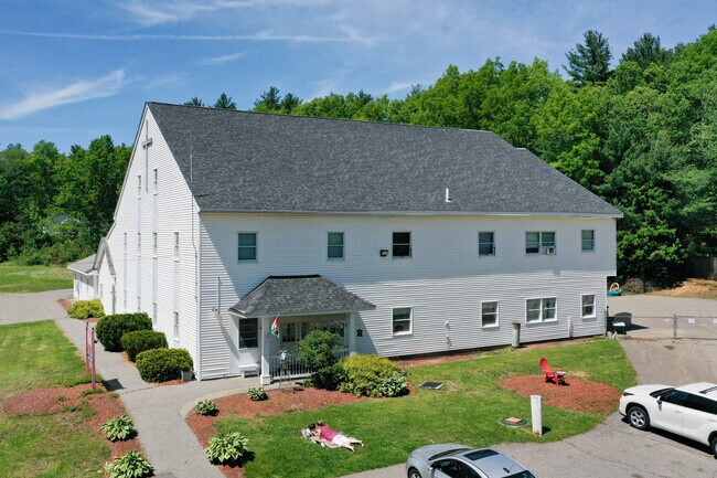 Plus de détails pour 40 Mammoth Rd, Londonderry, NH - Commerce de détail à vendre