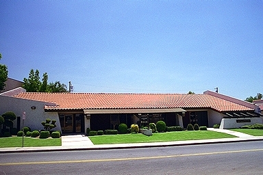 200 S Montclair St, Bakersfield, CA for sale - Building Photo - Image 1 of 25