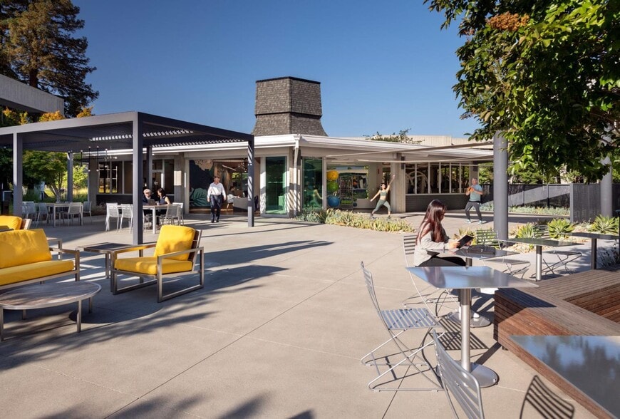 1500 Page Mill Rd, Palo Alto, CA for lease - Building Photo - Image 2 of 17