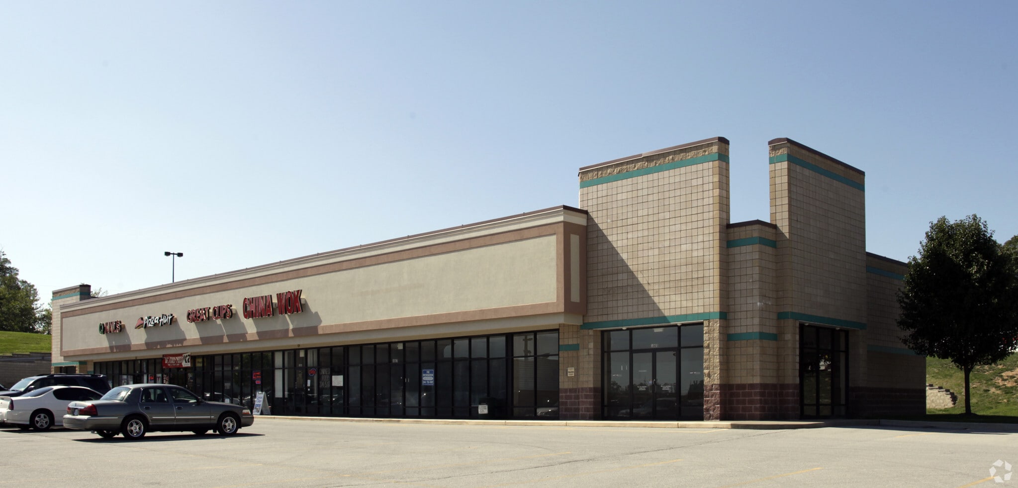 1001-1023 Crossroads Pl, High Ridge, MO for lease Primary Photo- Image 1 of 7