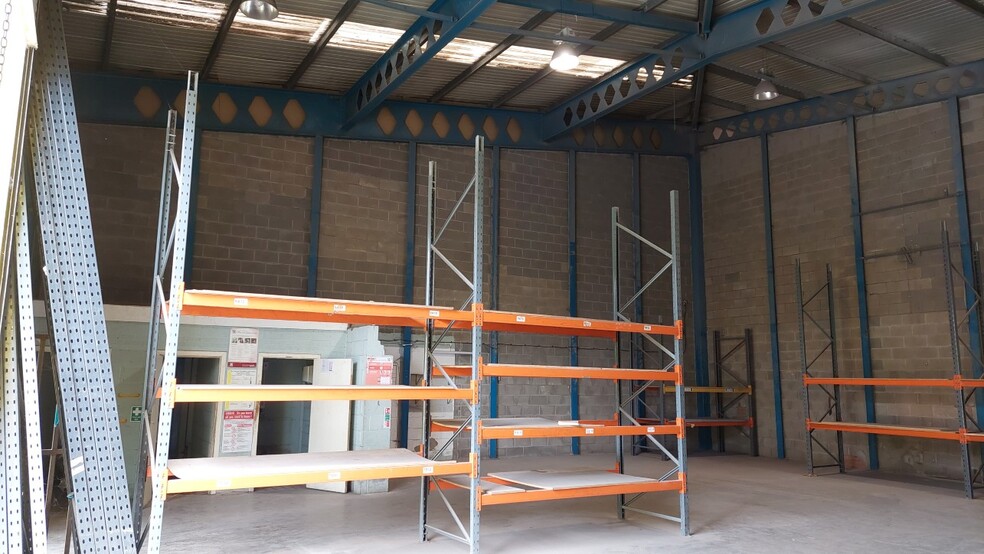 24 Withey Ct, Ystrad Mynach for lease - Building Photo - Image 3 of 4