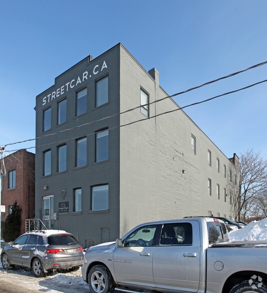 43 Davies Ave, Toronto, ON for lease - Building Photo - Image 3 of 27
