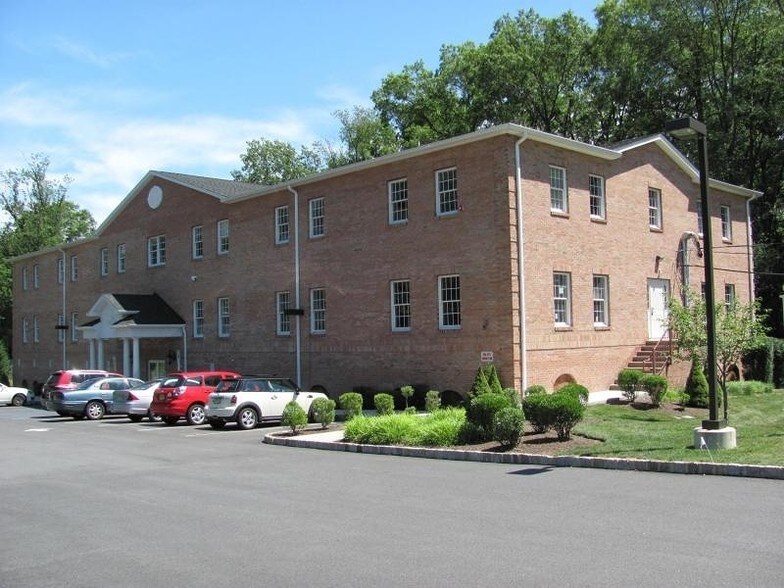 7 Industrial Rd, Pequannock, NJ à louer - Photo du bâtiment - Image 2 de 12