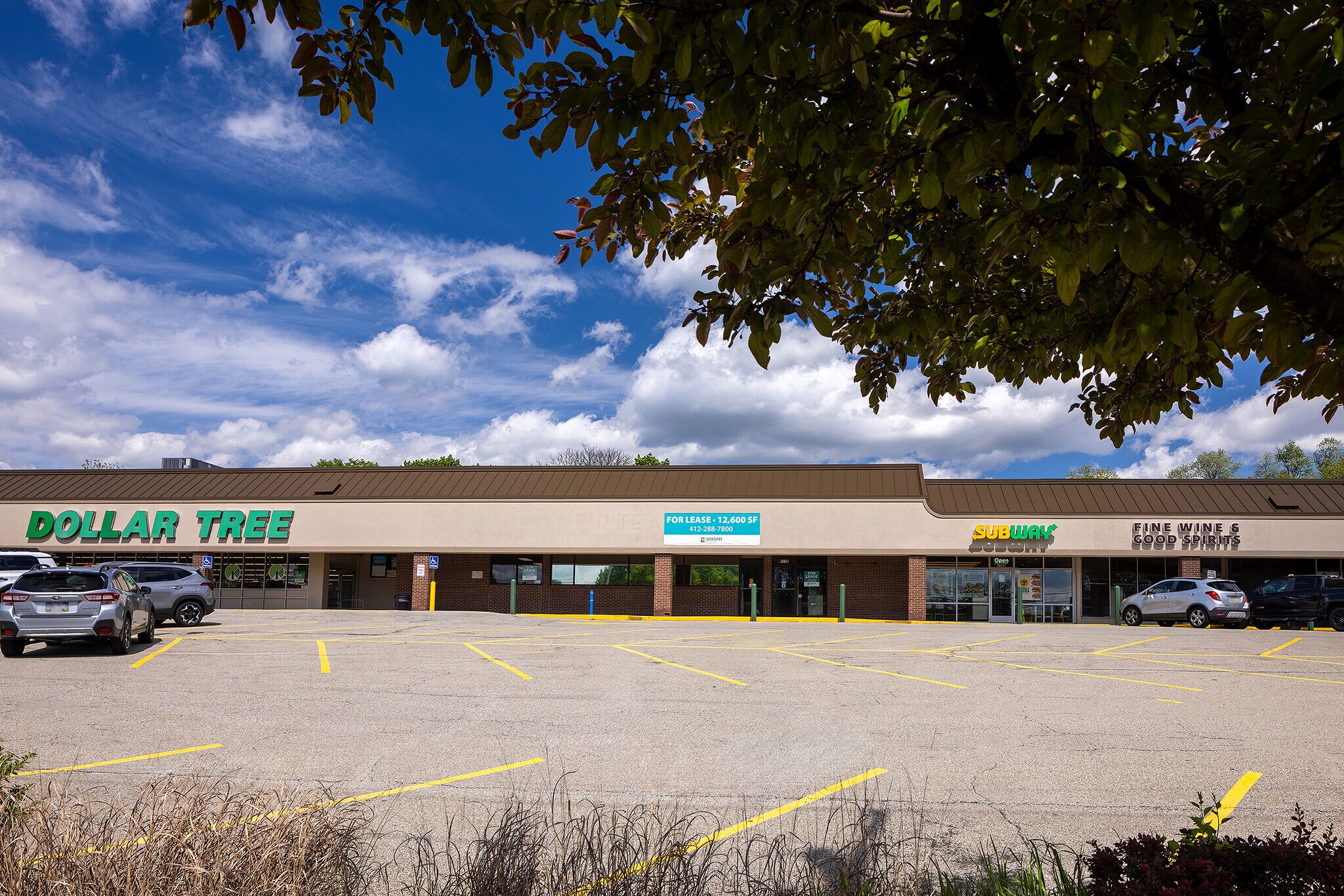 1700-1730 Mt Royal Blvd, Glenshaw, PA à louer Photo du bâtiment- Image 1 de 7