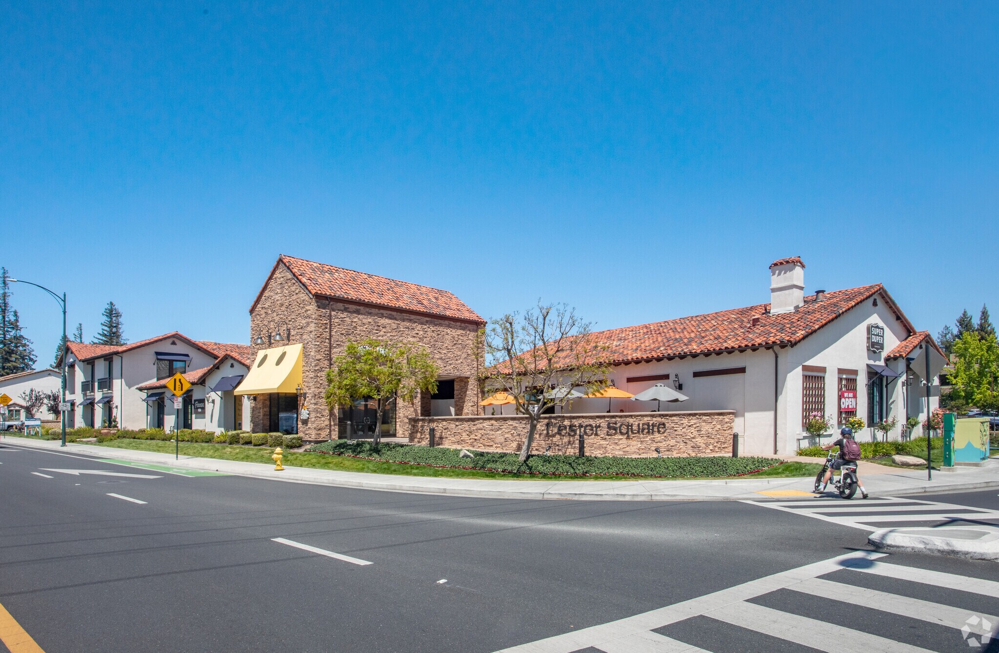 Blossom Hill Rd & Los Gatos Blvd, Los Gatos, CA for lease Primary Photo- Image 1 of 6