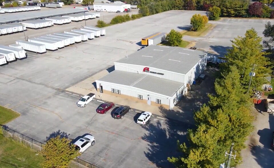 2560 W Morris St, Indianapolis, IN à louer - Photo du bâtiment - Image 3 de 5