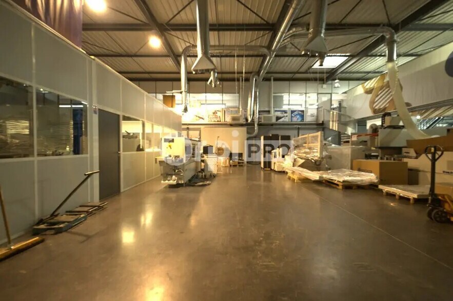 Bureau dans Vourles à louer - Photo intérieure - Image 3 de 104