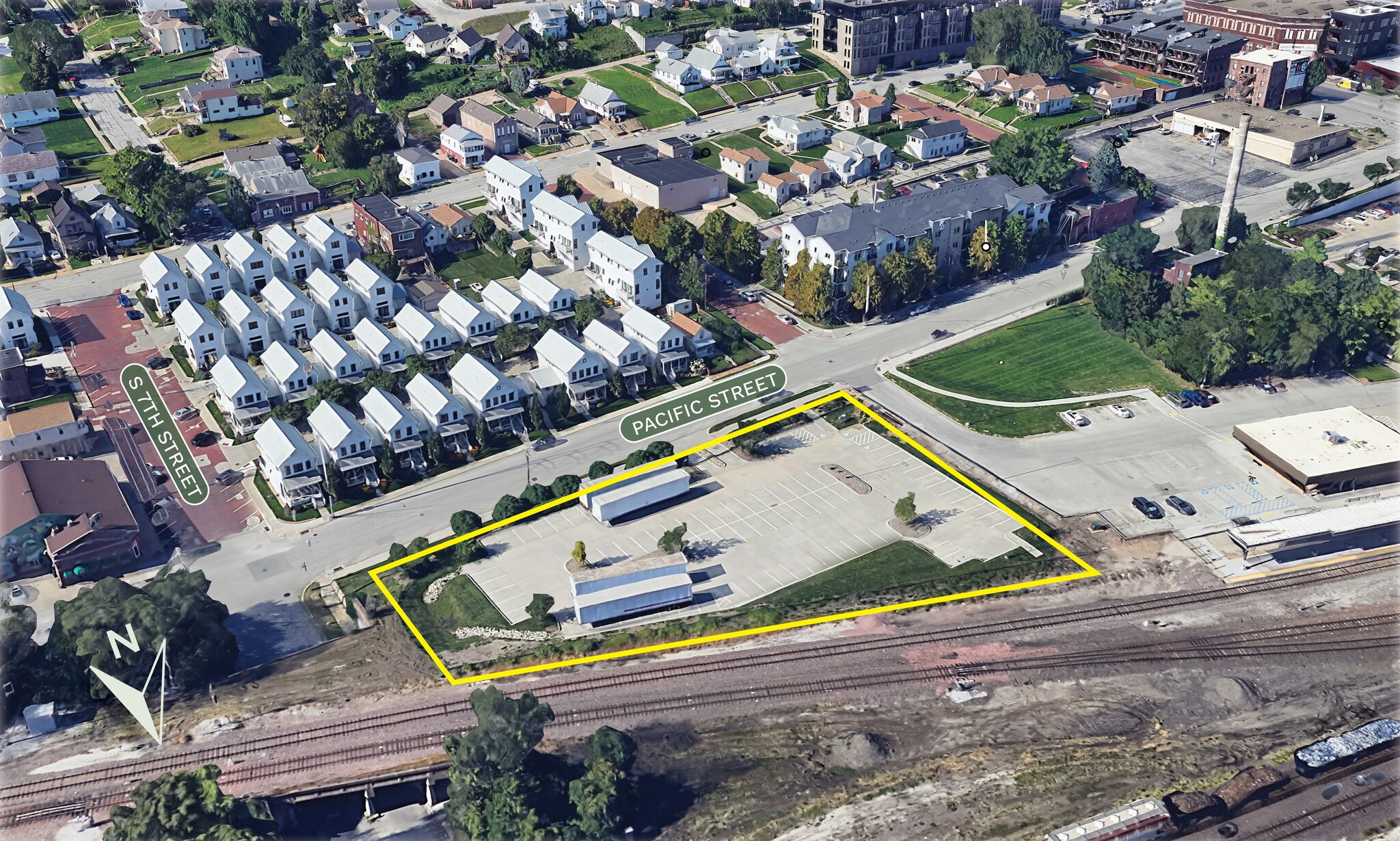 720 Pacific St, Omaha, NE à vendre Photo principale- Image 1 de 8