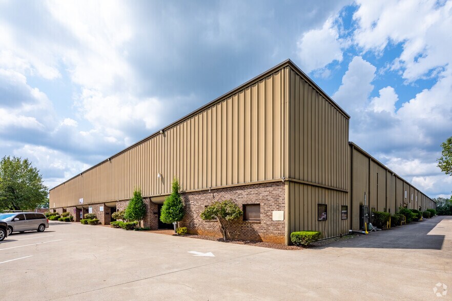 1154-1188 Park Ave, Murfreesboro, TN à louer - Photo du bâtiment - Image 3 de 6