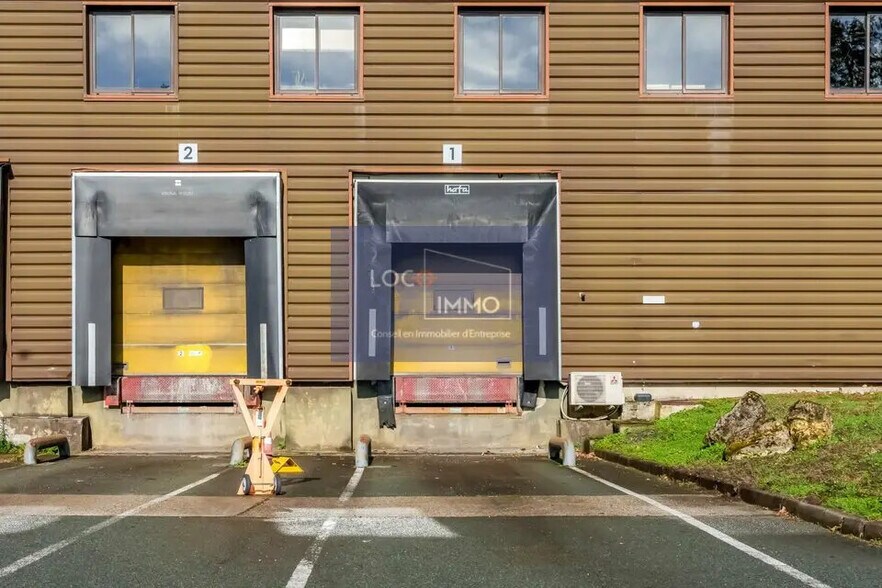 Industriel dans Canéjan à louer - Photo du bâtiment - Image 3 de 7