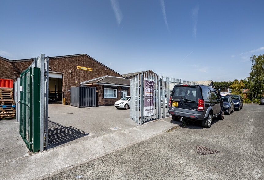 Phoenix Ct, Stockport for sale - Building Photo - Image 2 of 3