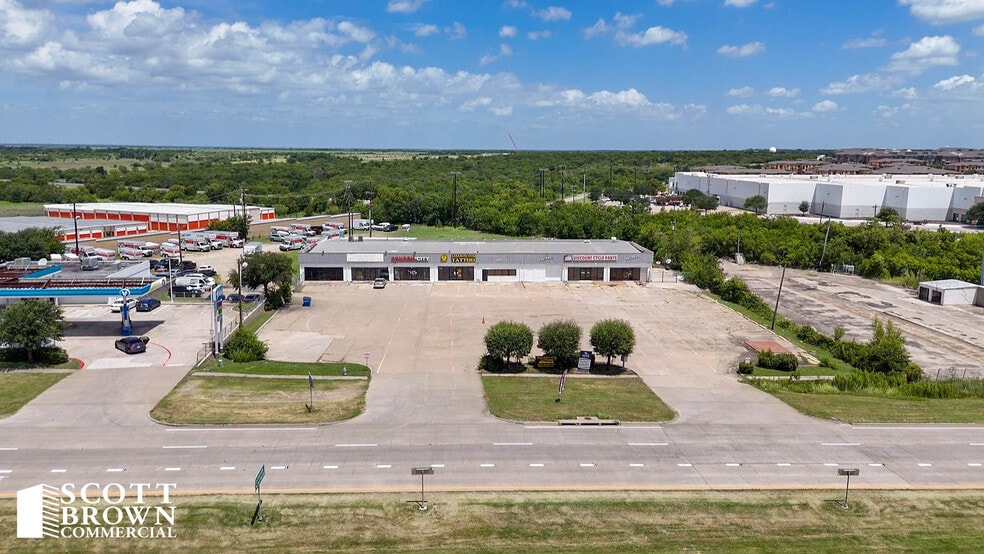2455 E Highway 121, Lewisville, TX for lease - Building Photo - Image 2 of 7