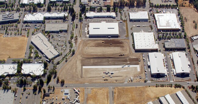 Plus de détails pour 3550 N Laughlin Rd, Santa Rosa, CA - Industriel à louer