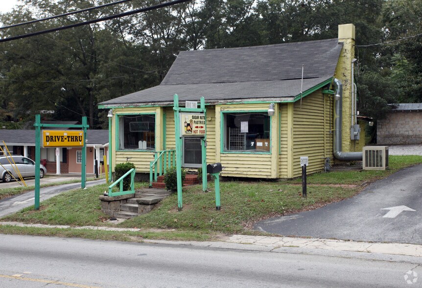 6814 Main St, Lithonia, GA à vendre - Photo du bâtiment - Image 2 de 2