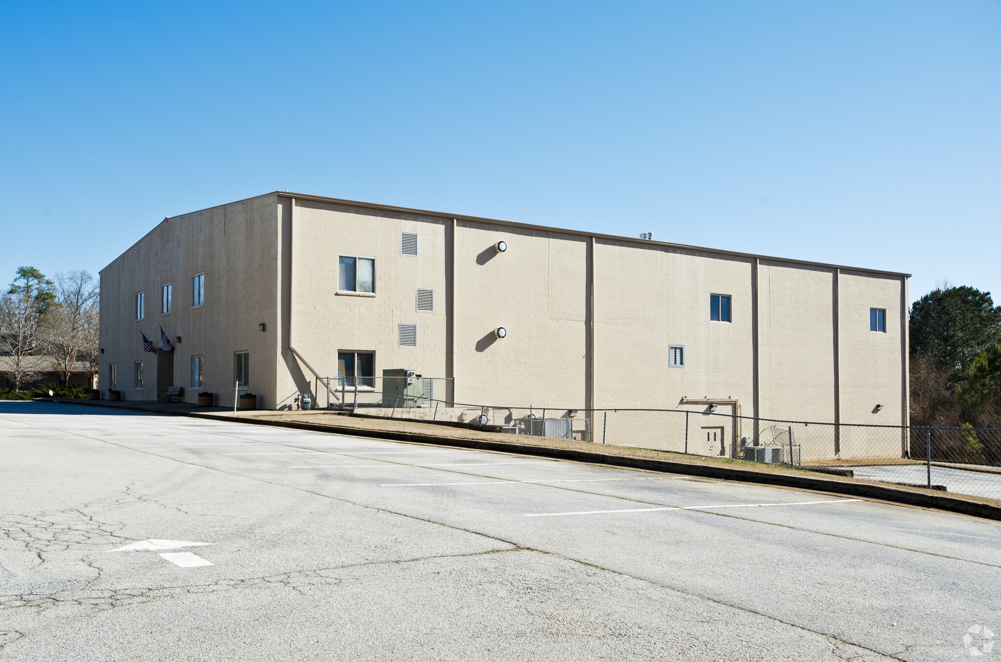 1151 Flat Shoals Rd SE, Conyers, GA for lease Primary Photo- Image 1 of 27