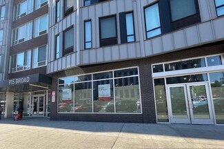 Plus de détails pour 915 Broad St, Newark, NJ - Vente au détail à louer