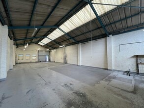 1-15 Dixon Pl, East Kilbride for lease Building Photo- Image 2 of 5