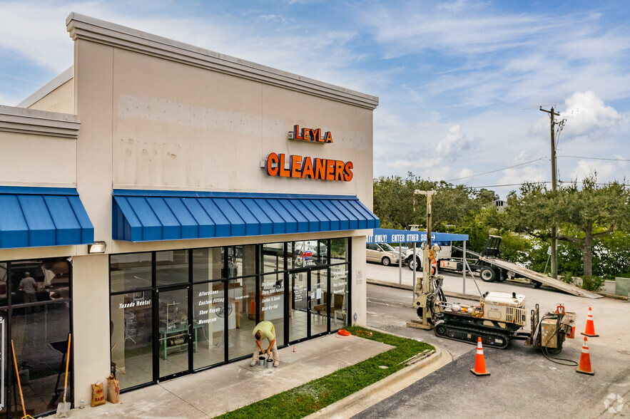 6740-6758 Memorial Hwy, Tampa, FL for lease - Building Photo - Image 2 of 10