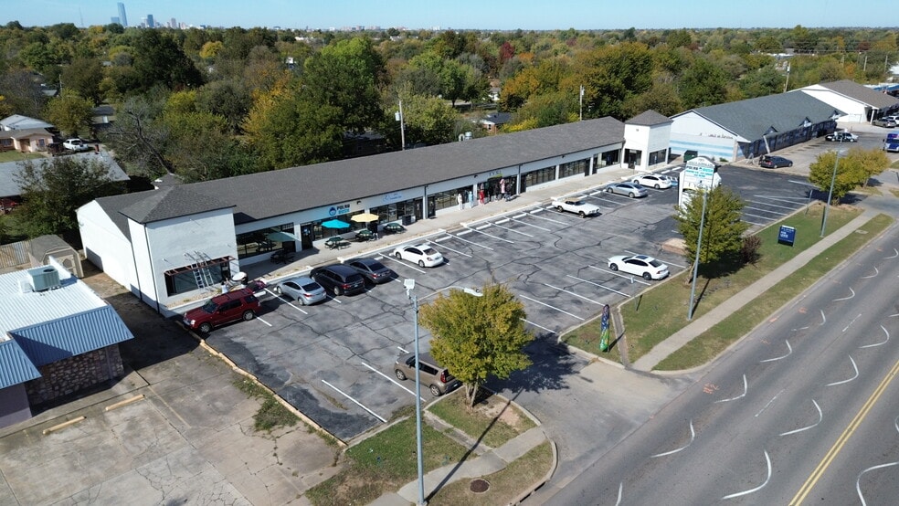 1911 S Sunnylane Rd, Del City, OK for lease - Building Photo - Image 2 of 3