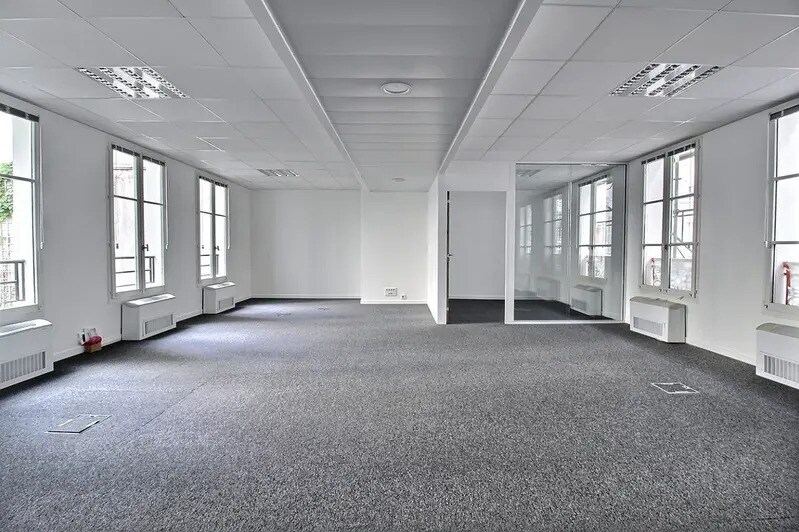 39 Rue Saint-Lazare, Paris à louer - Photo du bâtiment - Image 3 de 17
