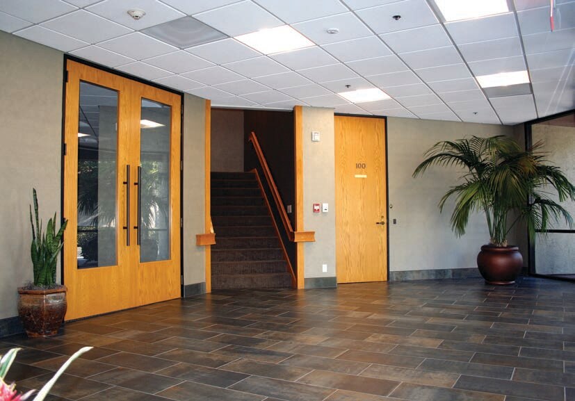 2191 E Bayshore Rd, East Palo Alto, CA à louer - Photo intérieure - Image 2 de 5