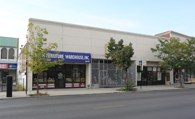 Plus de détails pour 5649-5655 W Belmont Ave, Chicago, IL - Commerce de détail à louer