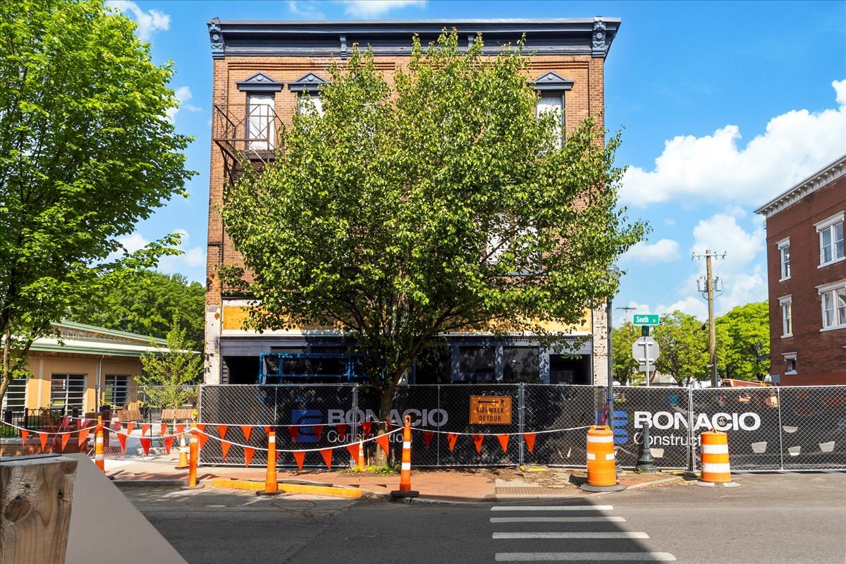 45 South St, Glens Falls, NY à vendre Photo du bâtiment- Image 1 de 1