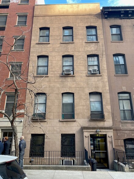 329 E 17th St, New York, NY for sale - Building Photo - Image 1 of 1