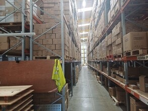 Henson Way, Kettering for lease Interior Photo- Image 2 of 4