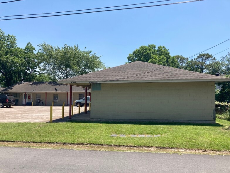 8006 Richards St, Houston, TX for sale - Building Photo - Image 2 of 6