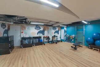 Plus de détails pour 16 Rue Henri Régnault, Courbevoie - Bureau à louer
