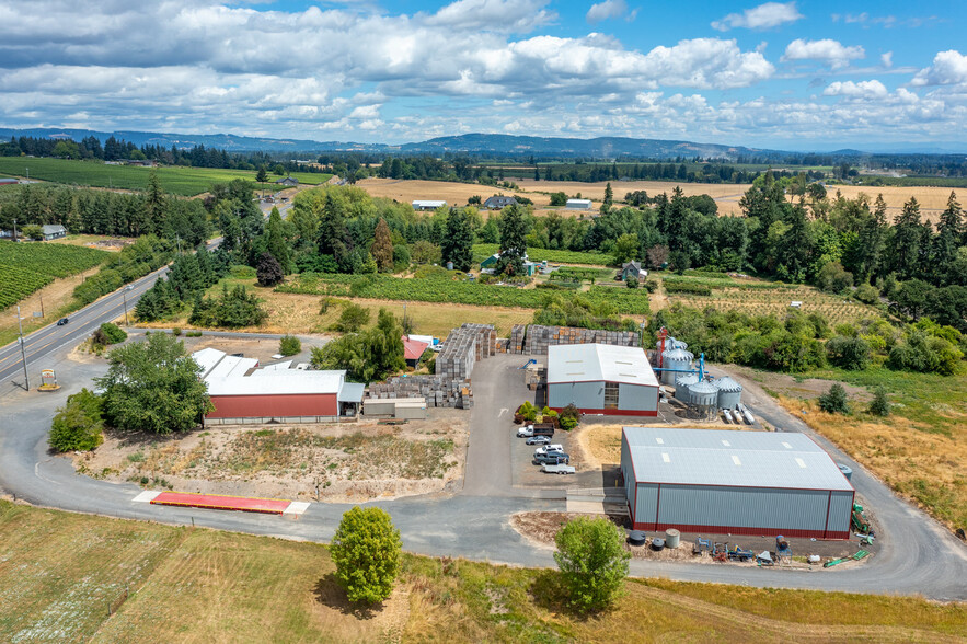 18400 N Highway 99 W, Dayton, OR à vendre - Photo du bâtiment - Image 1 de 1