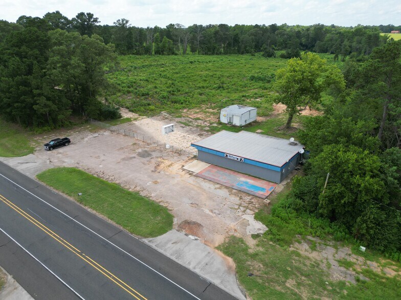 6656 W SH 31, Kilgore, TX à vendre - Photo du bâtiment - Image 2 de 4