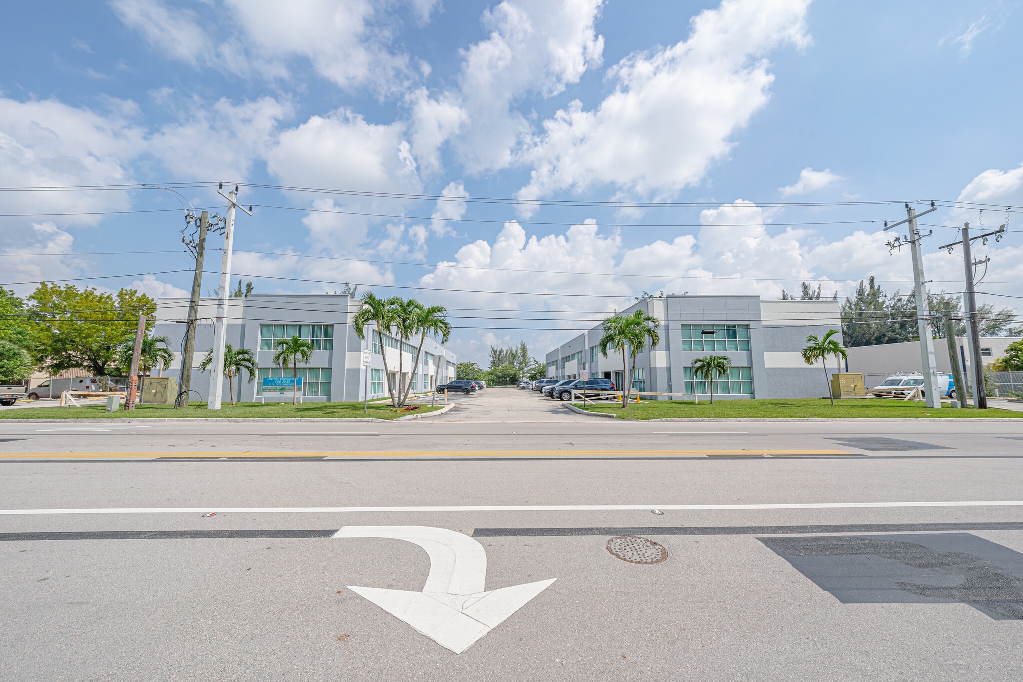 7855 NW 29th St, Miami, FL for lease Primary Photo- Image 1 of 4