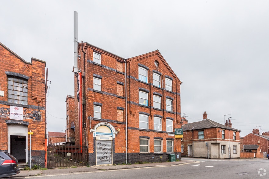 143 Regent St, Kettering for lease - Building Photo - Image 3 of 13