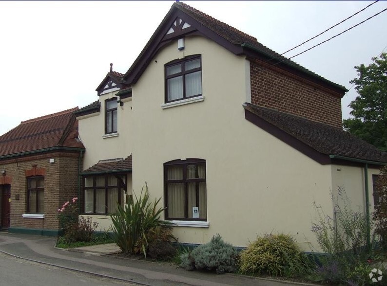 Glaziers Ln, Normandy for lease - Primary Photo - Image 1 of 2