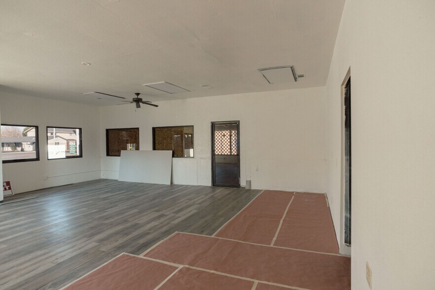 2317 Blossom St, Dos Palos, CA à vendre - Photo du bâtiment - Image 3 de 30