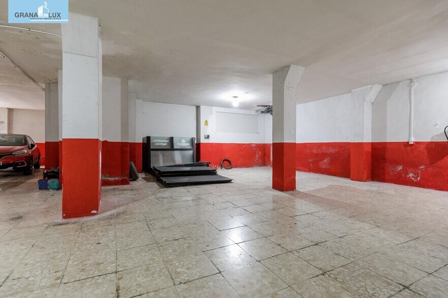 Calle Loma de Dílar, 96, Granada, Granada for sale - Building Photo - Image 3 of 15