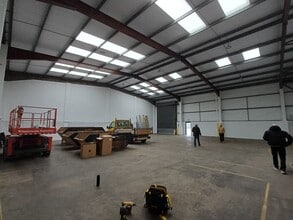 120-122 Camford Way, Luton à louer Photo intérieure- Image 1 de 3