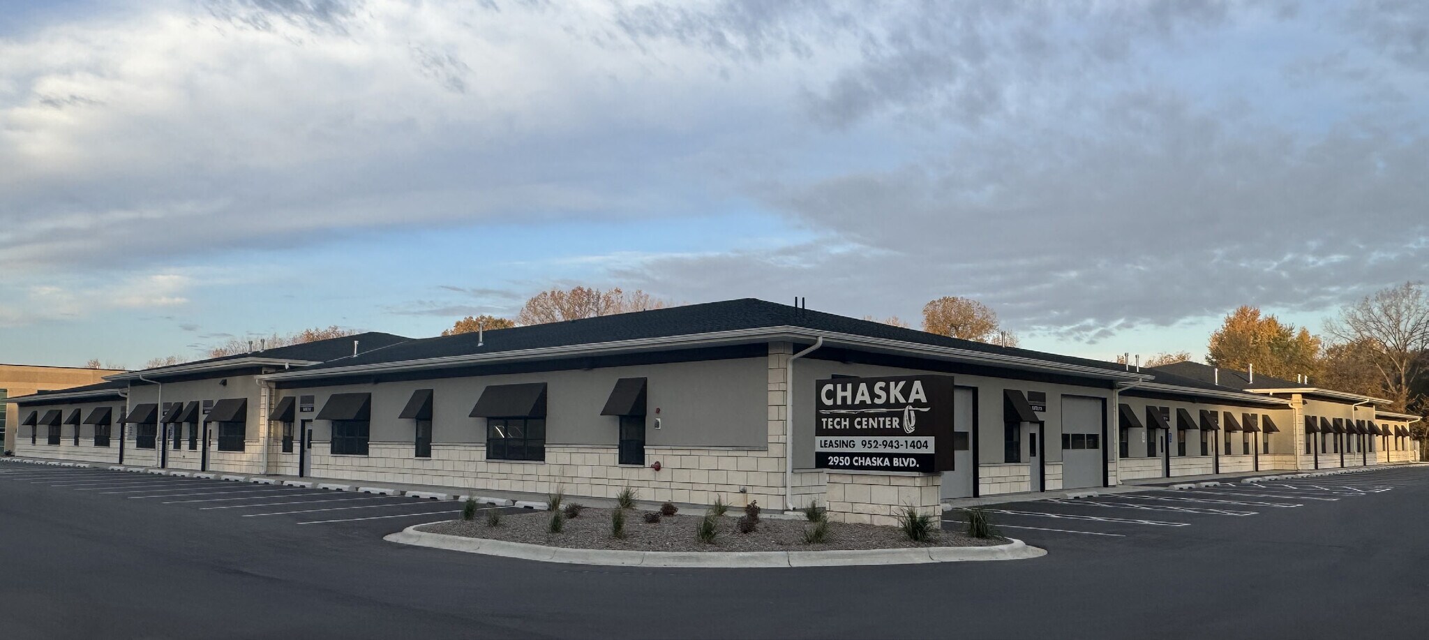 2950 Chaska Blvd, Chaska, MN for lease Building Photo- Image 1 of 5