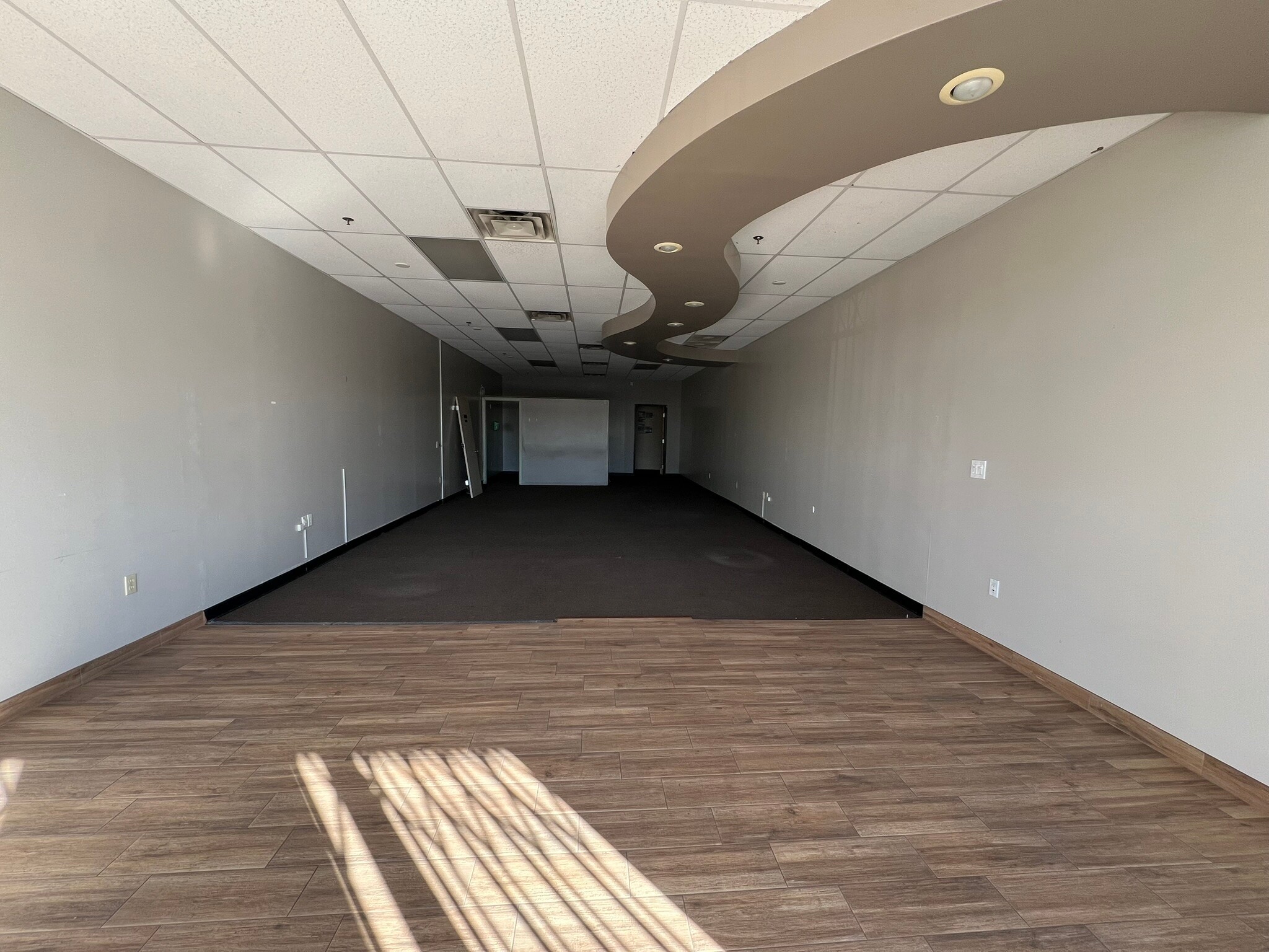 5630 W Camelback Rd, Glendale, AZ for lease Interior Photo- Image 1 of 2