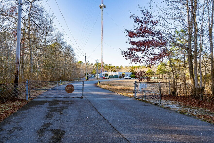 641 Beach Ave, Stafford, NJ à vendre - Photo du bâtiment - Image 3 de 38